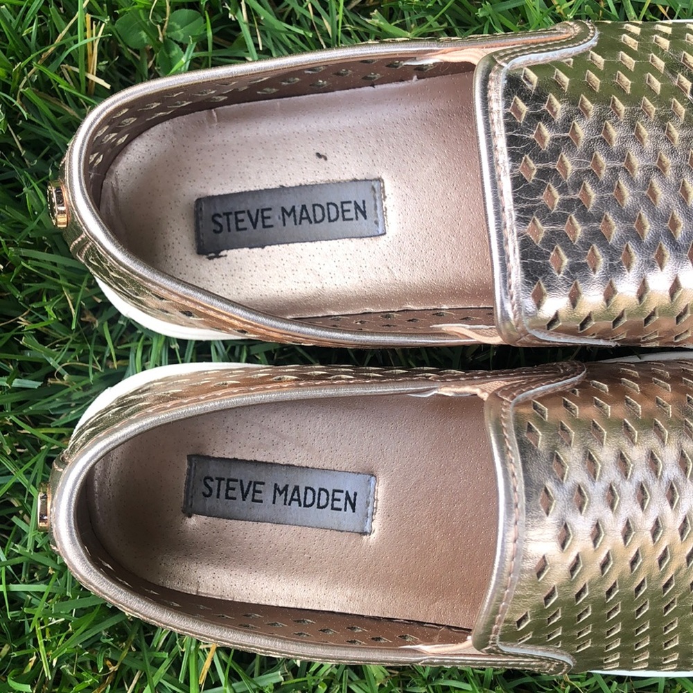 Steve Madden rose gold slip on shoes - Picture 5 of 7
